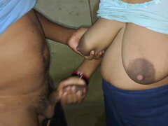 Knubbig, Handjobb, Naturliga tuttar