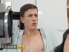 Grote mammen, Rondborstig, Lul, Hondjeshouding, 1 man 2 vrouwen, Hd, Tieten likken, Vibrator