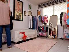 V ozadju, Velike joške, Rjavolaska, Igre, Hd, Naravne joške, Majhen, Muco