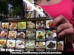 Ruskeahiuksinen, Spermashotti, Söpö, Ulkona, Julkinen, Espanjalainen, Teini, Tissit