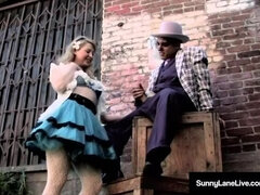 Velika rit, Blondinka, Kurac, Hardcore, Naravni, Zunaj, Hlačne nogavice, Muco