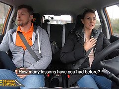 Pik sutte, Langt ned i halsen, Hd, Pov, Offentlig, Realitet, Mager, Bryster