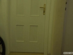 Bionda, Cieca, Hardcore, Soldi