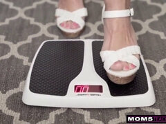 Evinja, Ženska, Milf, Mama, Naravni, Naravne joške, Mačeha, Joške