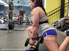 Stor røv, Træningscenter, Mor jeg gerne vil kneppe