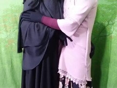 Biseksualny, Obciąganie, Gospodyni domowa, Indyjski, Lesbijka, Masturbacja, Mama, Ślub