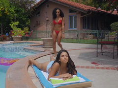 Amatööri, Tyttö, Pariskunta, Spermashotti, Naamallinen, Luonnolliset tissit, Kiusaus, Märkä