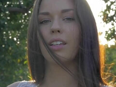 아마추어, 큰 엉덩이, 큰 가슴, 흑갈색 머리, 핑거링, 수음, 빼빼한, 청소년