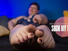 Américain, Belle grosse femme bgf, Sucer une bite, Fétiche des pieds, Lingerie, Solo, Tatouage, Nénés