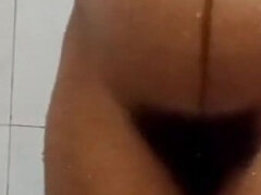 18 jahre, Leie, Bad, Behaart, Selbstgemacht, Nippel, Muschi, Solo