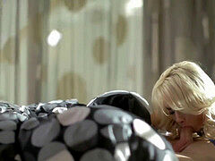 Минет, Одетые девушки голые парни, Семяизвержение, Ласковые ручки, Милф