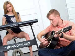 Rumpe, Stor kukk, Blond, Kukk suging, Naturlige bryster, Tynn, Tenåring, Pupper