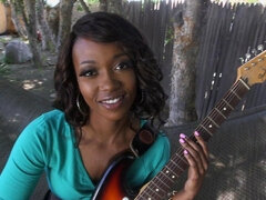 Kont, Lieveling, Grote lul, Grote mammen, Sperma shot, Hardcore, Likken, Natuurlijke tieten