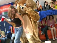 Grosser arsch, Grosser schwanz, Hochschule, Hardcore, Latina, Milf, Orgie, Party