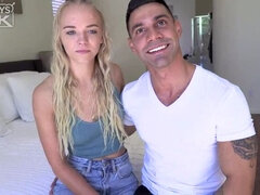 Blondine, Blasen, Hochschule, Spermaladung, Kehlenfick, Hundestellung, Natürlichen titten, Jungendliche (18+)