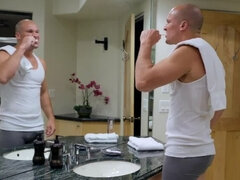 Grosser schwanz, Grosse titten, Blasen, Weibliche domination, Lecken, Milf, Im freien, Rasiert