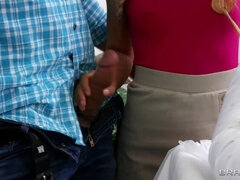 Camera da letto, Pompino, Brunetta, Occhiali, Sega, Hardcore, Trecce, Schizzi