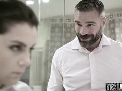 Culo grosso, Pompino, Tettona, Da dietro, Hd, Italiana, Domestica, Punto di vista pov