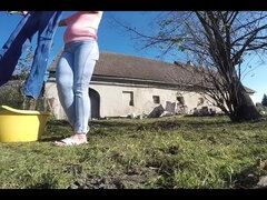 Enthousiasteling, Stel, Spijkerbroeken, Buiten, Pissen