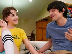 Tyłek, Obciąganie, Brunetka, Styl na pieska, Ogolona, Nastolatki