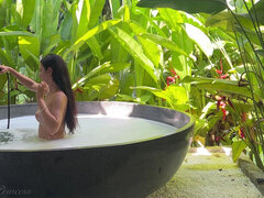 Leie, Bad, Braunhaarige, Paar, Erotisch, Nackt, Im freien, Zierlich