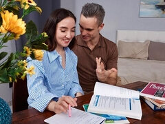 18, 큰 음경, 흑갈색 머리, 도기스타일, 자연의 가슴, 면도된, 청소년, 젖가슴