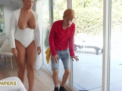 Grote kont, Grote mammen, Blond, Pijpbeurt, Hardcore, Hd, Natuurlijke tieten, Klein