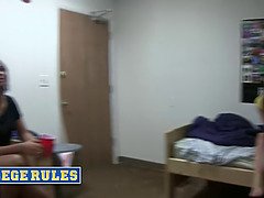 18, Blondi, Ruskeahiuksinen, Lukio, Spermashotti, Hd, Orgiat, Huutava