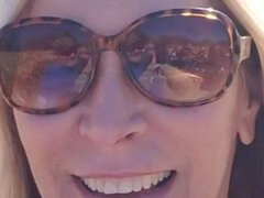 Очки, Милф, На природе