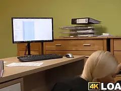 Blonda babe drilled missionary fashion for the money loan