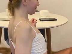 Amateur, Anal, Grosse bite, Sucer une bite, Cuisine, Nue, Rousse roux, Russe