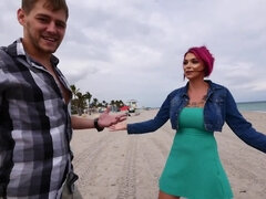 Anna Bell Peaks seduces Tony Rubino an fucks on first date