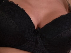 In den arsch, Blondine, Absätze, Lingerie, Muschi, Ablutschen, Tätowierung, Titten