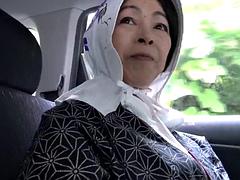 Amaterji, Varanje, Notranji izliv, Hardcore, Japonka, Milf, Bradavičke, Zunaj