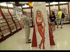 Brunetka, Európskej, Vychudnutá, Kozičky