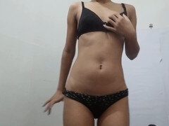 18, Bisexuálne, Prstovanie, Lesbické, Masturbácia, Orgazmus, Párty, Teenka
