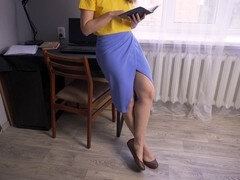 Pencil skirt, slit skirt, milf legs