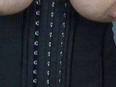 Abierta, Casero, Tetas naturales