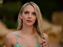 69, Kotě, Roztomilá, Erotika, Honění, Hardcore, Vyhublá, Tetování