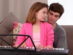 Anális szex, Popó, Cumizás, Gesztenyebarna, Nyalás, Nuni, Leborotvált, Tini