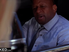 Negroa, Loiroa, Pau, Facial, Interracial, Lambendo, Xoxota, Cavalgar