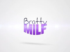 Velké kozy, Kuřba, Prsatá, Vysokoškolačka, Hardcore, Milf žcbp, Přírodní prsa, Kozičky