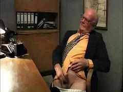 Szőke, Cumizás, Kézimunka, Leszbikus, Maszti, Orgia, Begyek, Régebbi évjáratú pornó