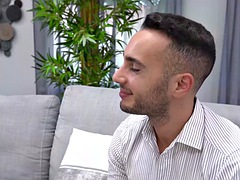 Gesztenyebarna, Krémes süti, Meleg, Leborotvált, Tini, Begyek