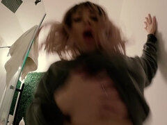 Amatőr, Gesztenyebarna, Műcerka, Érett feleség, Természetes mellek, Nézőpont, Egyedül, Tabu