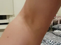 Enthousiasteling, Kont, Grote kont, Blond, Seksspeelgoed, Masturbatie, Doordringend, String