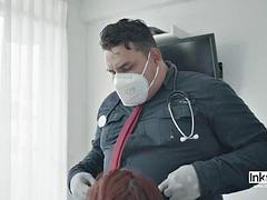 Anal, Stor svart kvinne, Stor kukk, Par, Milf, Brystvorter, Tynn, Pupper