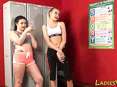 Cfnm, Dominerende kvinne, Skambelagt, Offentlig