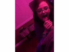 Pretty fuckslut Porcelain luvs taking knob