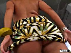 Baben, Stora tuttar, Avsugning, Brunett, Mellanrasig, Latina, Tuttar